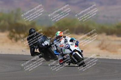 media/Sep-11-2022-SoCal Trackdays (Sun) [[81b7e951af]]/Turn 5 (1110am)/